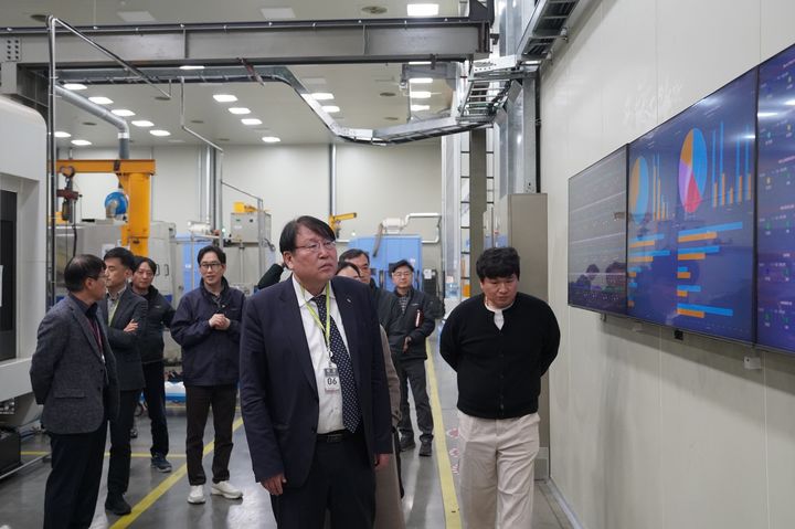 [세종=뉴시스] 한국에너지기술평가원은 전날 에기평이 지원하는 에너지 수요 관리 기술 개발을 수행 중인 엘오티베큠을 방문해 연구·산업 현장을 점검하고 협력 방안을 논의했다고 12일 밝혔다. (사진=에기평 제공) 2026.03.12. photo@newsis.com *재판매 및 DB 금지