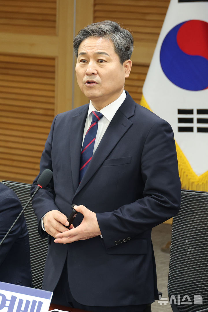 [서울=뉴시스] 김금보 기자 = 김영배 더불어민주당 서울시장 예비후보가 12일 오전 서울 여의도 국회 의원회관에서 '시간평등서울 정책토크' 간담회를 열고 발언을 하고 있다. 2026.03.12. kgb@newsis.com