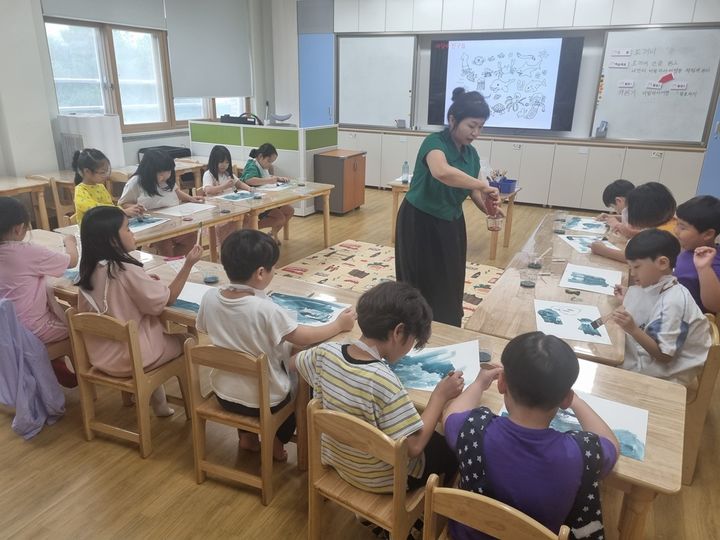  *재판매 및 DB 금지