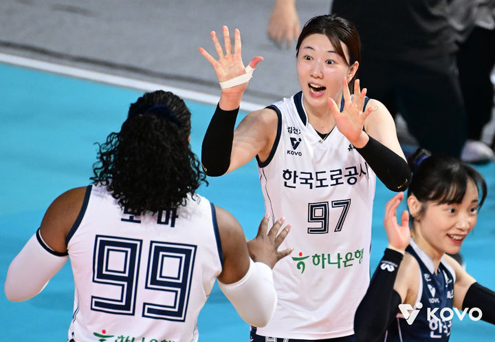 [서울=뉴시스]여자배구 도로공사 강소휘. (사진=KOVO 제공)