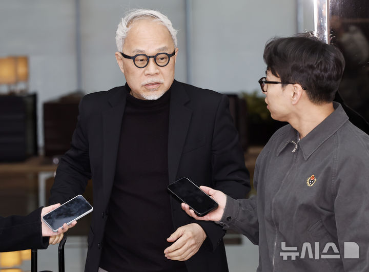 [서울=뉴시스] 김혜진 기자 = 최주선 삼성SDI 사장이 해외 출장을 마치고 13일 오후 서울 강서구 김포비즈니스항공센터를 통해 귀국하고 있다. 2026.03.13. jini@newsis.com