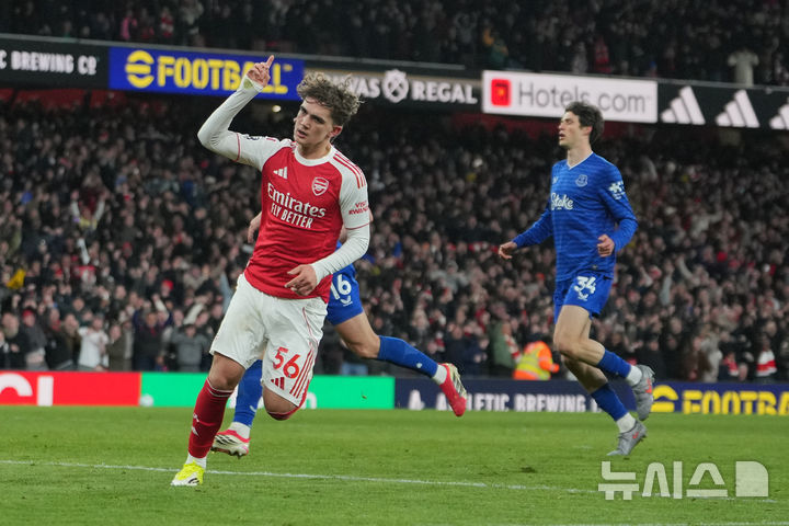 [런던=AP/뉴시스] 잉글랜드 프로축구 프리미어리그(EPL) 아스널의 맥스 다우먼. 2026.03.14.