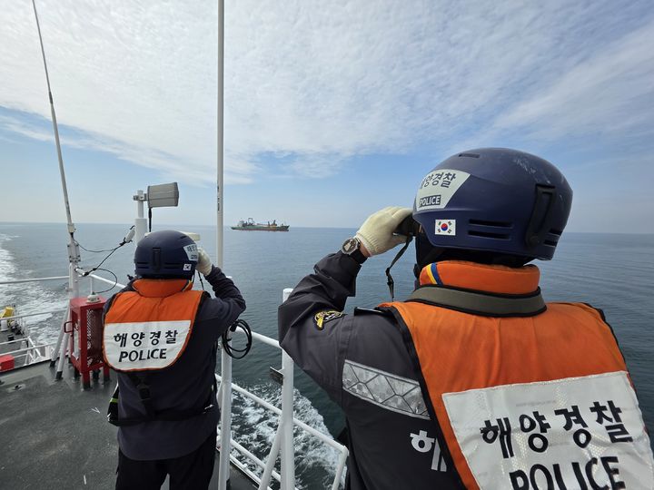 해경 수색 작업(사진=부안해경 제공) *재판매 및 DB 금지