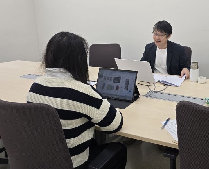 [구미=뉴시스] 맞춤형 진로 상담. (사진=구미시 제공) 2026.03.15 photo@newsis.com *재판매 및 DB 금지