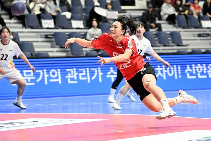 [서울=뉴시스] 여자 핸드볼 SK슈가글라이더즈의 박수정. (사진=한국핸드볼연맹 제공) 2026.03.15. photo@newsis.com *재판매 및 DB 금지