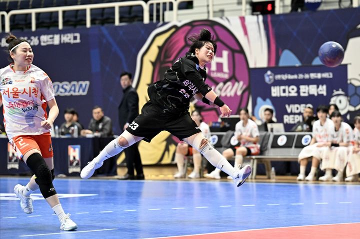 [서울=뉴시스] 여자 핸드볼 삼척시청의 김민서. (사진=한국핸드볼연맹 제공) 2026.03.15. photo@newsis.com *재판매 및 DB 금지