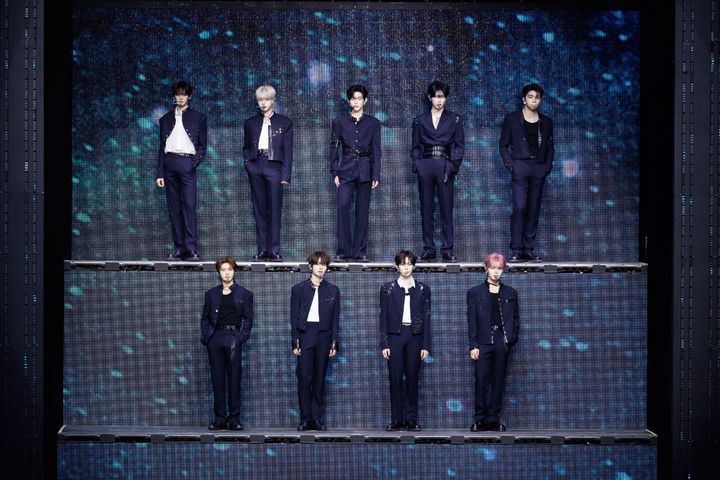 뉴시스 제공 - 제로베이스원 공연 관련 이미지