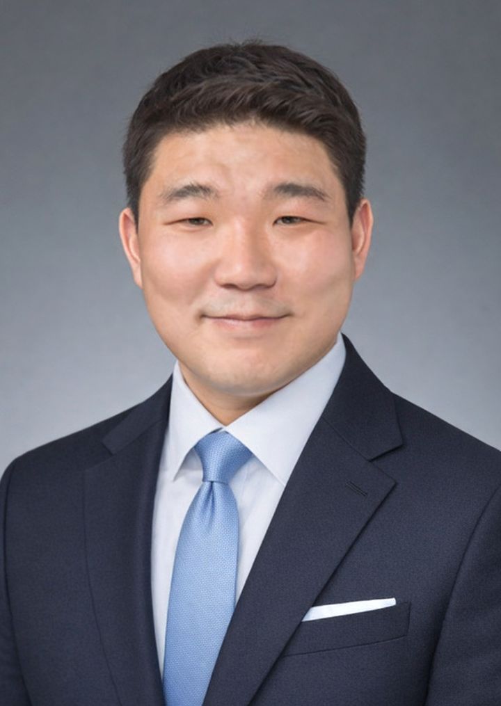 [부산=뉴시스] 한국청소년지도사협의회는 지난 15일 경북 경주시에서 열린 정기총회를 통해 제4대 신임 회장으로 부산·울산·경남 청소년학 1호 박사인 부산 그랜드모먼트 유스호스텔 박수영 운영대표가 취임했다고 16일 밝혔다. (사진=한국청소년지도사협의회 제공) 2026.03.16. photo@newsis.com *재판매 및 DB 금지