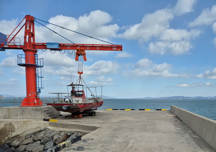 [무안=뉴시스] 어업어선 인양기. (자료사진 = 전남도 제공). 2026.03.16. photo@newsis.com *재판매 및 DB 금지