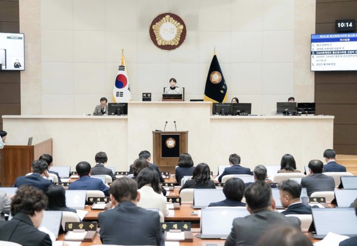 [용인=뉴시스] 16일 열린 용인시의회 제301회 임시회(사진=용인시의회 제공) 2026.03.16. photo@newsis.com *재판매 및 DB 금지