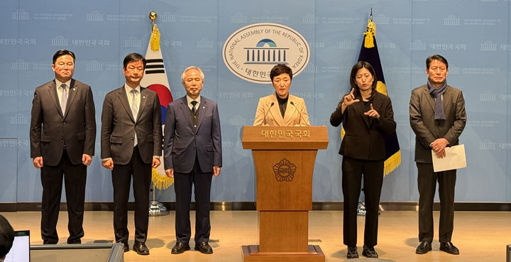  *재판매 및 DB 금지