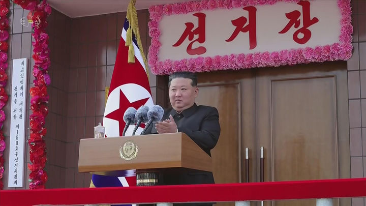 [서울=뉴시스] 북한 조선중앙TV는 김정은 국무위원장이 지난 15일 최고인민회의 대의원선거(남한 총선 격)가 실시된 평안남도 천성청년탄광을 찾아 투표했다고 16일 보도했다. (사진=조선중앙TV 캡처) 2026.03.16. photo@newsis.com *재판매 및 DB 금지