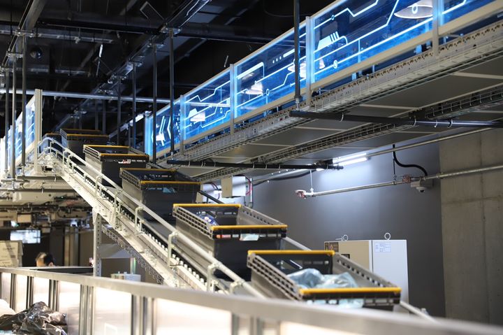 [서울=뉴시스] 이마트 청계천점 물류 자동화시설. (사진=이마트 제공)  *재판매 및 DB 금지