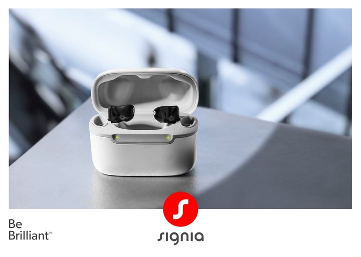 [서울=뉴시스] 시그니아는 충전식 귓속형 보청기 ‘인시오 C&G IX’와 충전식 귀걸이형 보청기 ‘모션 C&G P/SP IX’를 새롭게 출시했다고 17일 밝혔다. (사진=시그니아 제공) 2026.03.17. photo@newsis.com *재판매 및 DB 금지