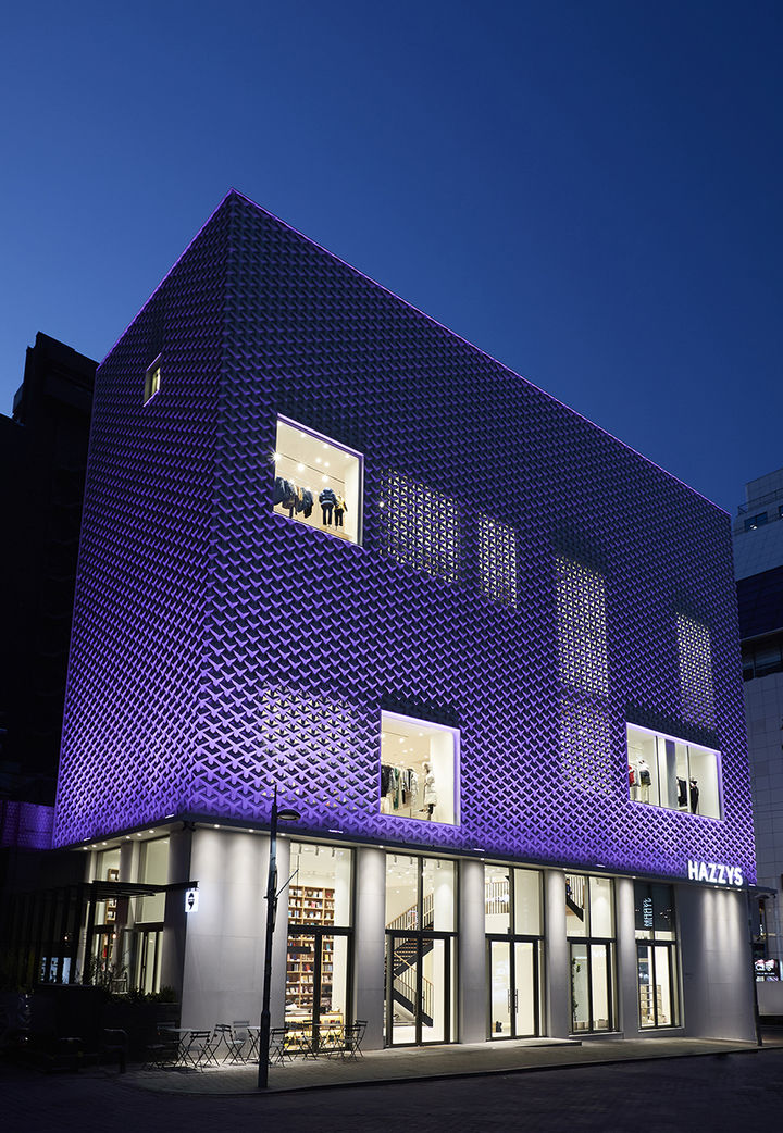 [서울=뉴시스] LF 헤지스 명동 플래그십 스토어 '스페이스H 서울' (사진=LF 제공) 2026.03.17. photo@newsis.com *재판매 및 DB 금지