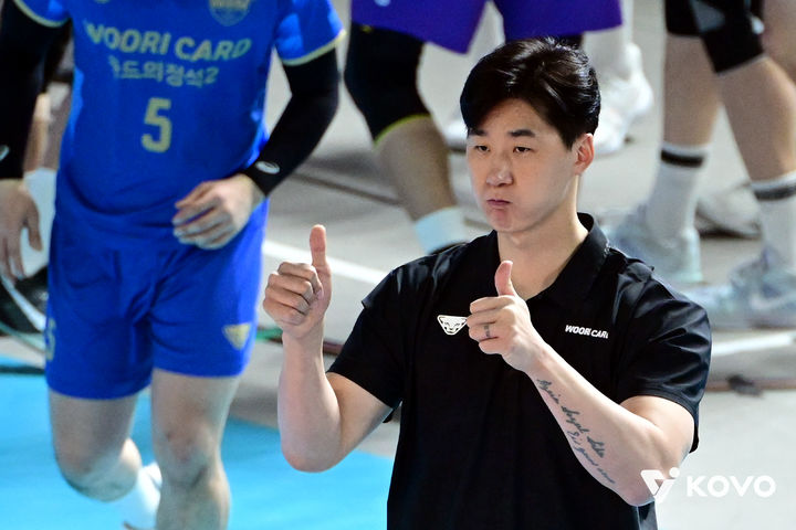 [서울=뉴시스]남자배구 우리카드 박철우 감독대행. (사진=KOVO 제공)