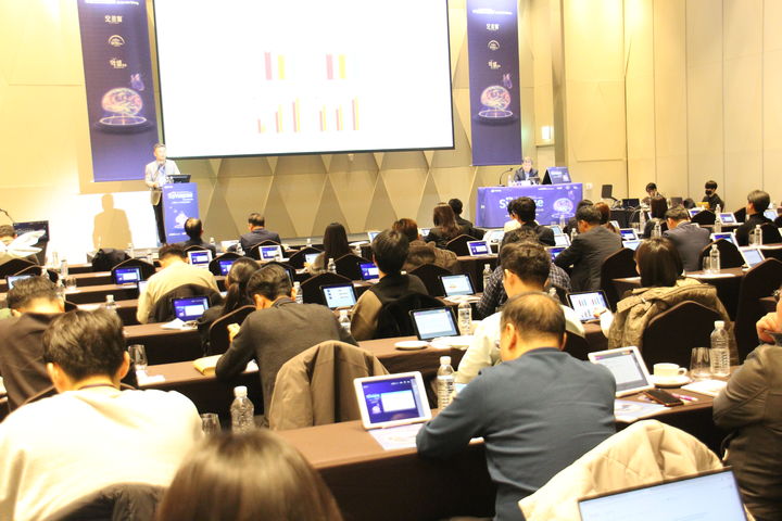 [서울=뉴시스] 김대영 충남의대 교수가 '부광브리필정 런칭 심포지엄'에서 강의하고 있다. (사진=부광약품 제공) 2026.03.18. photo@newsis.com *재판매 및 DB 금지