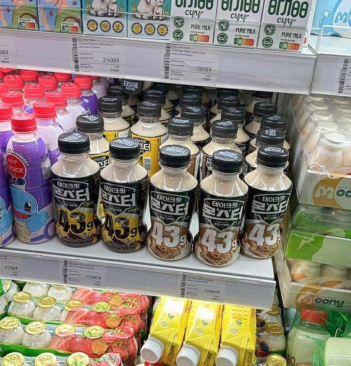 [서울=뉴시스] 몽골 대형마트 노민에 입점된 단백질 음료 '테이크핏'(사진=남양유업) *재판매 및 DB 금지