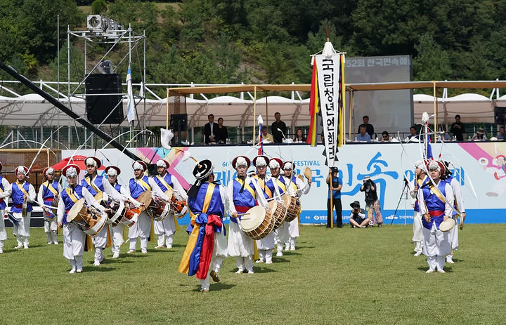 [영주=뉴시스] 국립청년연희단 공연 장면 (사진=영주시 제공) 2026.03.18. photo@newsis.com *재판매 및 DB 금지