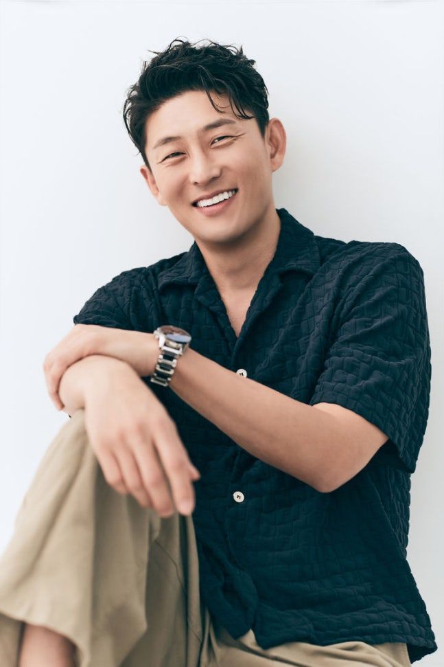 '열혈사제' 배우 고준 4월 결혼…축가는 어반자카파