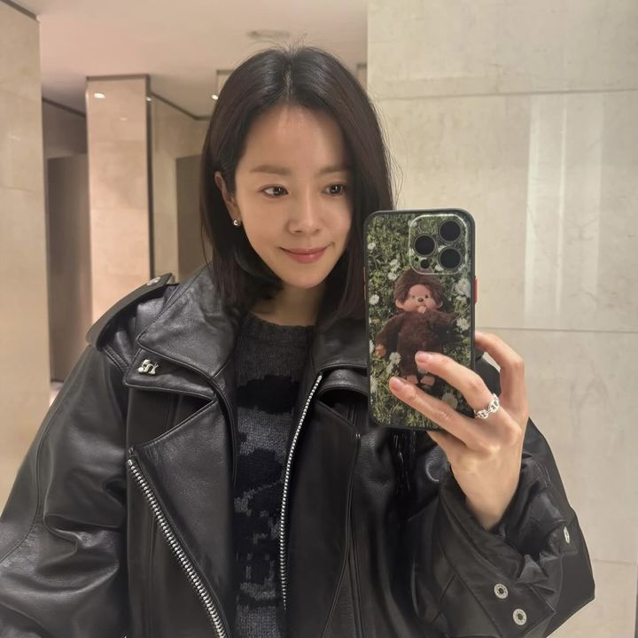 [서울=뉴시스] 배우 한지민. (사진=한지민 인스타그램 캡처) 2026.03.18. photo@newsis.com *재판매 및 DB 금지