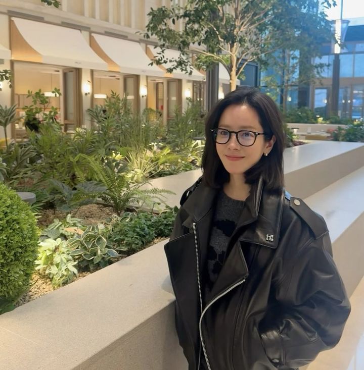 [서울=뉴시스] 배우 한지민. (사진=한지민 인스타그램 캡처) 2026.03.18. photo@newsis.com *재판매 및 DB 금지