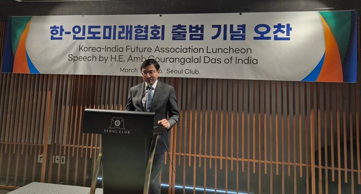 [서울=뉴시스] 고랑랄 다스 주한 인도대사가 18일 서울 중구 장충동 서울클럽에서 열린 한-인도 미래협회(회장 신봉길 전 인도대사) 행사에서 발언하고 있다. 2026.03.18. *재판매 및 DB 금지