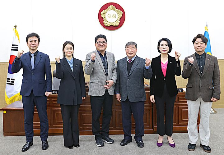 [원주=뉴시스] (재)원주의료기기산업진흥원장 인사청문특별위원회. (사진=원주시의회 제공) 2026.03.18. photo@newsis.com *재판매 및 DB 금지