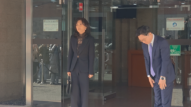 [서울=뉴시스] 김상윤 기자 = 이부진 호텔신라 사장이 19일 오전 서울 중구 장충동에서 열린 호텔신라 정기주주총회장에 입장하고 있다. 2026.03.19.  kimsy@newsis.com *재판매 및 DB 금지 *재판매 및 DB 금지