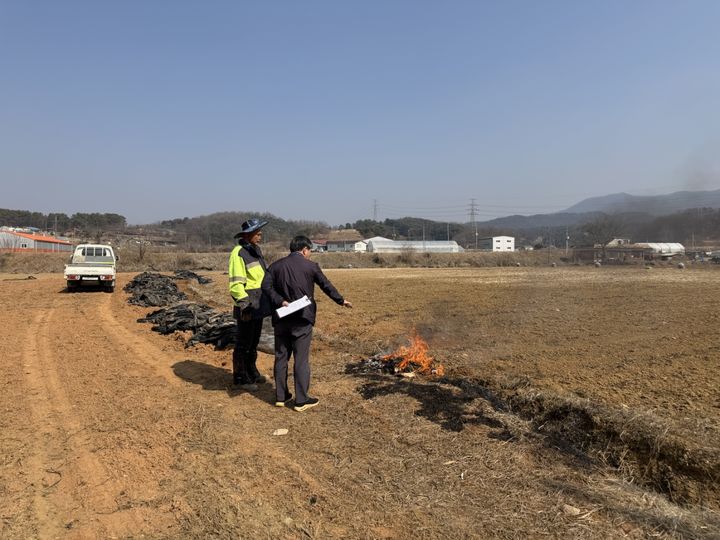 농촌 소각 현장(사진=경기도 제공) *재판매 및 DB 금지