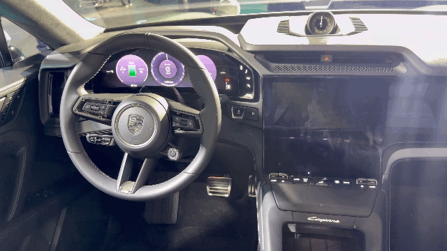 [서울=뉴시스] 김민성 기자 = 포르쉐코리아가 19일 오전 서울 광진구에서 기자간담회를 열고 '카이엔 일렉트릭'을 소개했다. 행사장에 마련된 '카이엔 일렉트릭'의 내부 모습. 2026.03.19. kms@newsis.com. *재판매 및 DB 금지