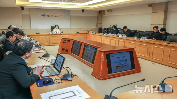 [과천=뉴시스] 과천시가 지역에너지 계획 수립 용역 착수 보고회를 열고 있다. (사진=과천시 제공). 2026.03.19. photo@newsis.com