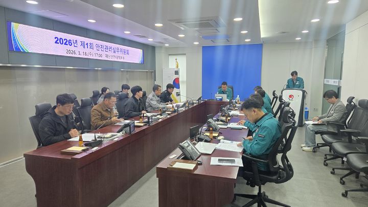 [합천=뉴시스] 합천군, 벚꽃마라톤대회 안전관리 총력 대응 (사진=합천군 제공) 2026. 03. 19. photo@newsis.com *재판매 및 DB 금지