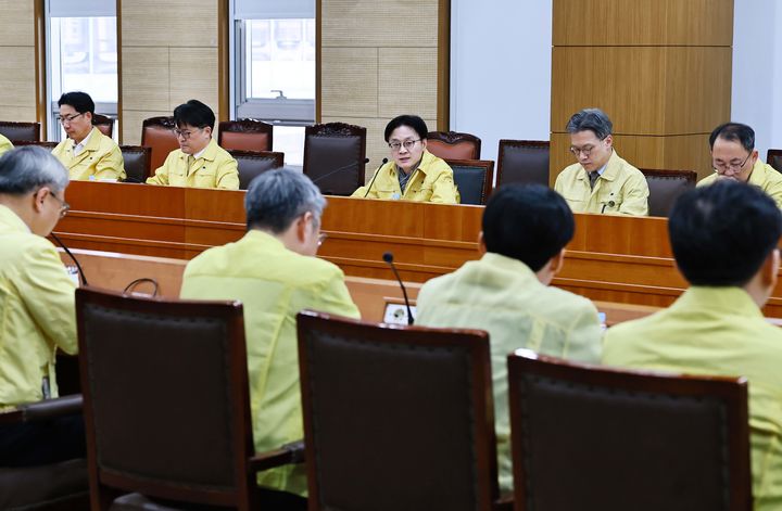 [세종=뉴시스] 김정관 산업통상부 장관이 19일 확대간부회의를 개최하고 중동 정세 등 대내외 불확실성 관련 산업자원안보 대응체계를 점검했다. (사진=산업부 제공) 2026.03.19. photo@newsis.com *재판매 및 DB 금지