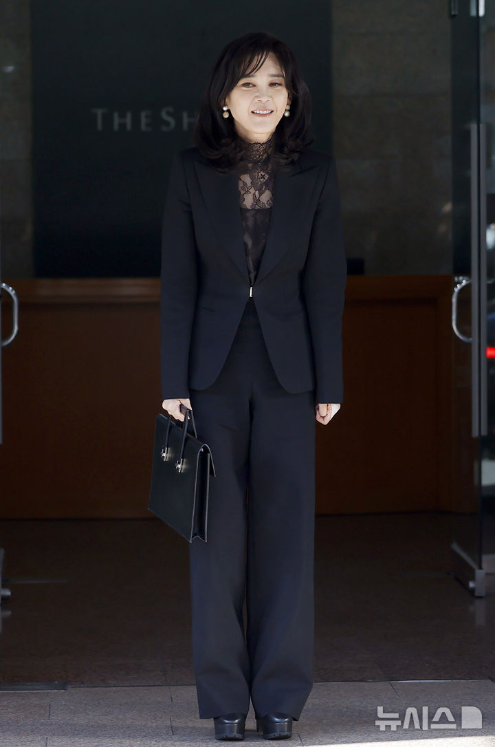 [서울=뉴시스] 김혜진 기자 = 이부진 호텔신라 대표이사 사장이 19일 오전 서울 중구 삼성전자 장충사옥에서 열리는 주주총회에 참석하고 있다. 2026.03.19. jini@newsis.com