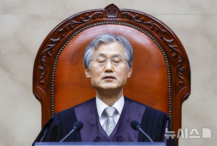 [서울=뉴시스] 정병혁 기자 = 조희대 대법원장이 지난달 19일 서울 서초구 대법원에서 열린 전원합의체 선고에 참석하고 있다. 2026.04.04. jhope@newsis.com