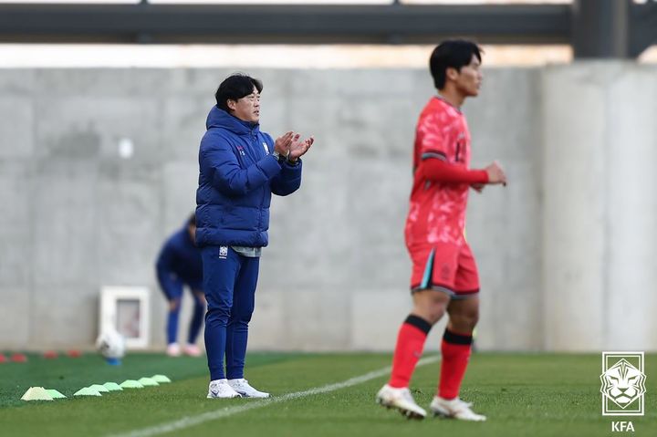 [서울=뉴시스]남자 U-17 축구 대표팀 김현준 감독. (사진=대한축구협회 제공)