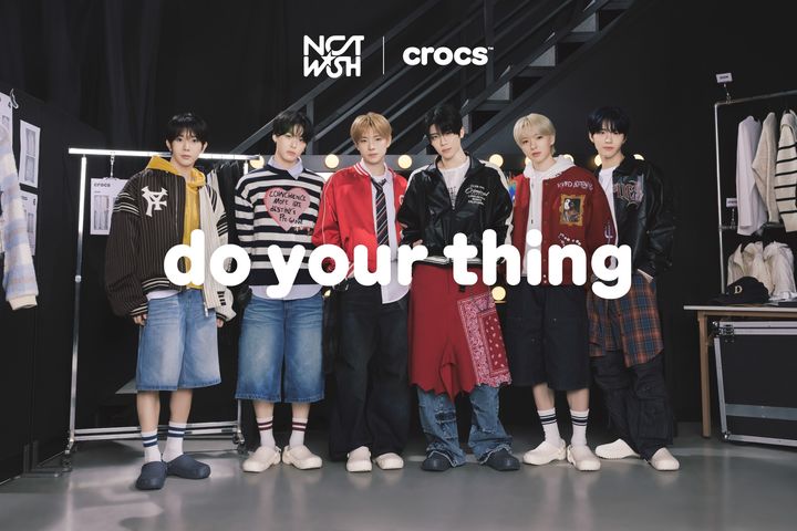 [서울=뉴시스] 크록스 국내 브랜드 앰배서더 엔시티 위시. (사진=크록스 제공) *재판매 및 DB 금지