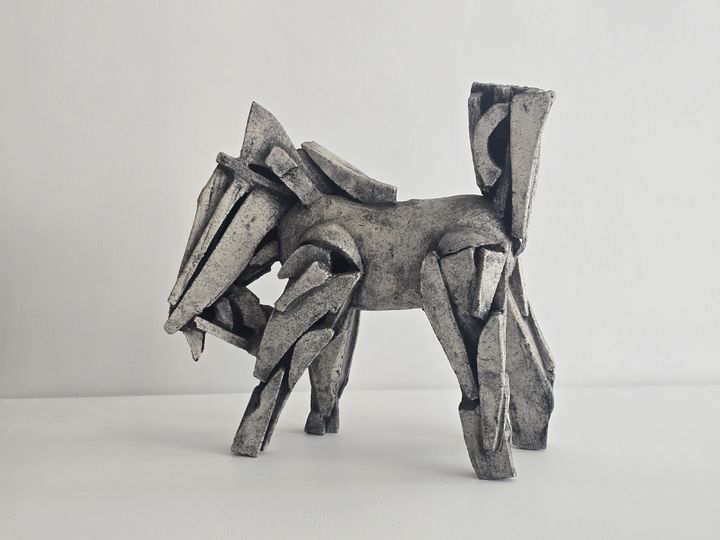 신화, 30×33×15cm, Ceramic, 2011, 300만원 *재판매 및 DB 금지