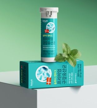 [서울=뉴시스] 팜젠사이언스가 구강 환경 개선을 위한 '솔루티 덴마크 프리미엄 구강 유산균'을 자사몰 솔루티를 통해 출시했다. (사진=팜젠사이언스 제공) 2026.3.22. photo@newsis.com *재판매 및 DB 금지