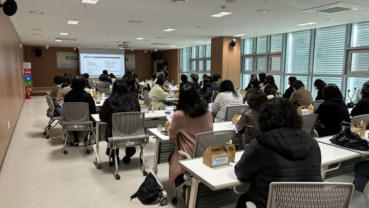 [시흥=뉴시스] 예비식 기부사업 실무자 회의. (사진=시흥시 학교급식지원센터 제공) 2026.03.20. photo@newsis.com *재판매 및 DB 금지