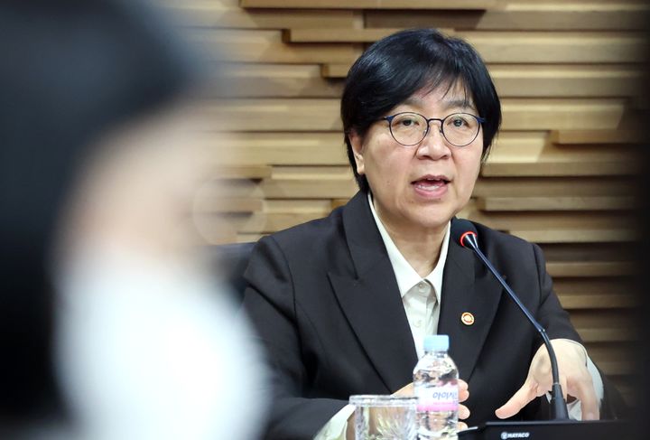 [서울=뉴시스] 정은경 보건복지부 장관이 20일 오후 울산 울주군청을 방문한 모습 (사진=보건복지부 제공) 2026.03.20. photo@newsis.com *재판매 및 DB 금지