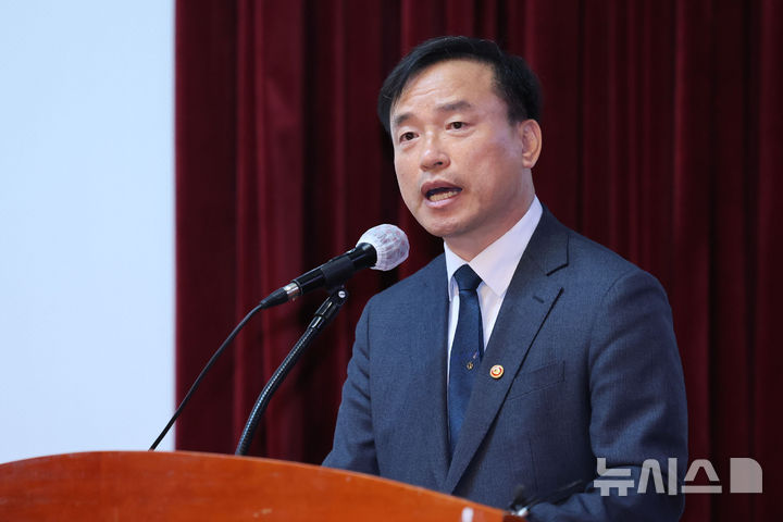 [서울=뉴시스] 권창회 기자 = 김종철 방송미디어통신위원회 위원장. 2026.03.20. kch0523@newsis.com
