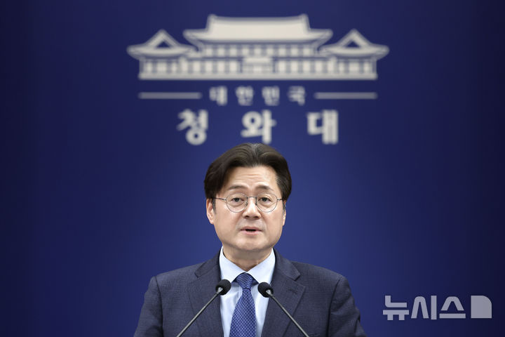 [서울=뉴시스] 최동준 기자 = 홍익표 정무수석이 20일 청와대에서 서울-양평 고속도로 사업 재개 관련 브리핑을 하고 있다. 2026.03.20. photocdj@newsis.com