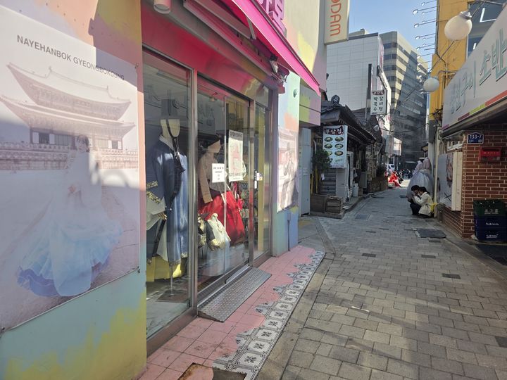 [서울=뉴시스] 강은정 기자=21일 경복궁의 한 거리. (사진은 기사와 직접 관련이 없습니다.) 2026.03.21. eunduck@newsis.com *재판매 및 DB 금지