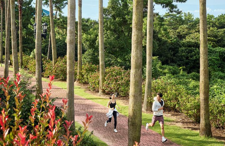 [서울=뉴시스] 그랜드 조선 제주가 웰니스 패키지 '레디, 셋 웰니스(Ready, Set, Wellness)'를 선보인다. (사진=조선호텔앤리조트 제공) *재판매 및 DB 금지