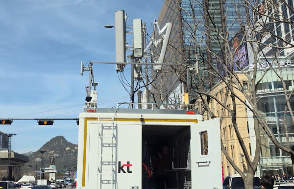 [사진=뉴시스] KT가 광화문 일대 네트워크 트래픽이 평소 주말보다 약 2배 이상 늘었지만 안정적인 서비스 품질을 확보했다고 22일 밝혔다. (사진=KT 제공) 2026.03.22. photo@newsis.com *재판매 및 DB 금지