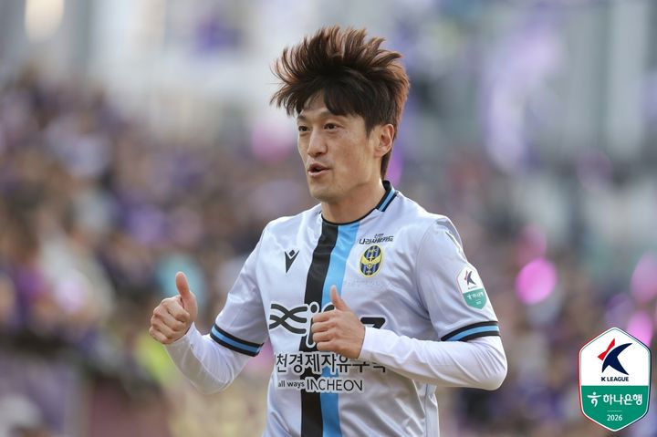 [서울=뉴시스]K리그1 인천 이청용. (사진=한국프로축구연맹 제공)