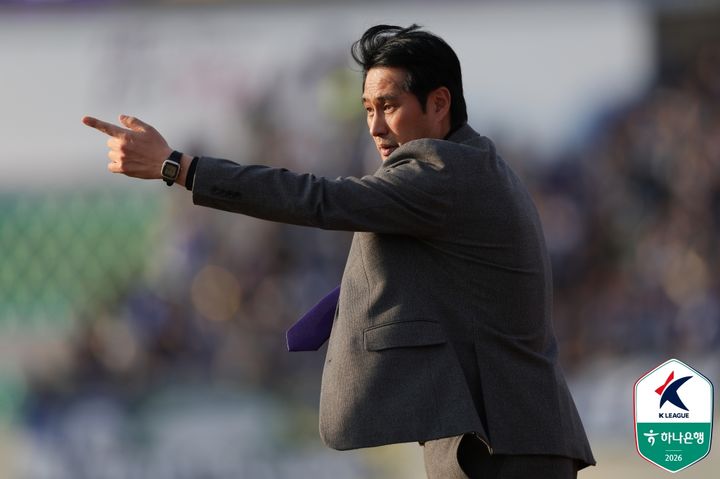 [서울=뉴시스]K리그1 안양 유병훈 감독. (사진=한국프로축구연맹 제공)
