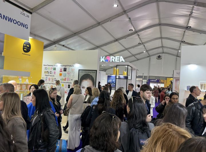 [서울=뉴시스] 지난해 코스모프로프 2025에 마련된 통합한국관의 모습. (사진=코트라 제공) 2026.3.23. photo@newsis.com *재판매 및 DB 금지